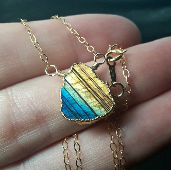 LABRADORITE & 14K GF NECKLACE - Picture 9 of 9